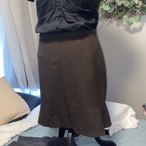 Wardrobe staple brown neutral classic all season polyester  skirt brown size 10